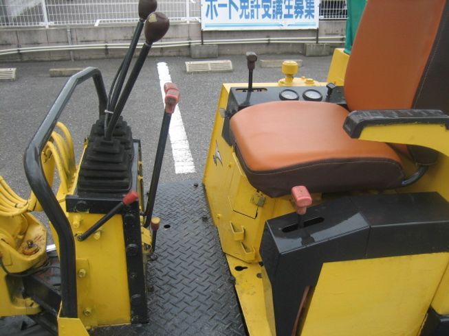 バックホー YB121-2 写真６