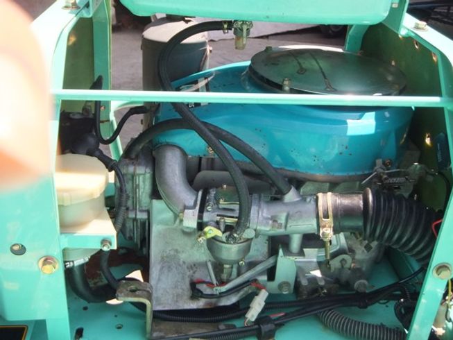 草刈機 SRM831VH 写真５