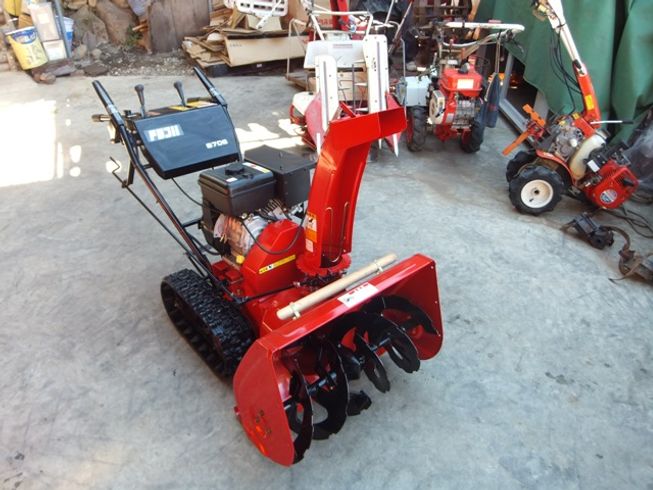 フジイ 除雪機 写真