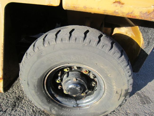 フォークリフト FD１５ 写真４