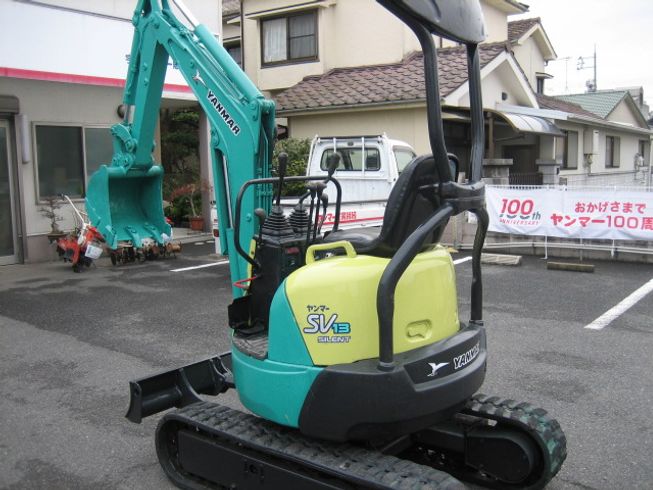 バックホー SV13 (1.3tクラス） 写真４