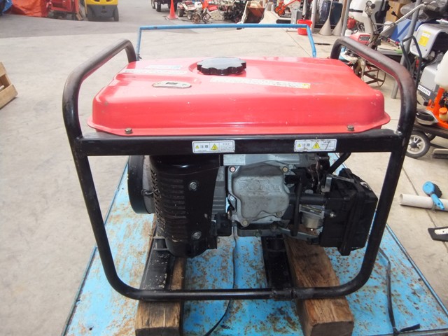 発電機 EGR2600-A 写真３