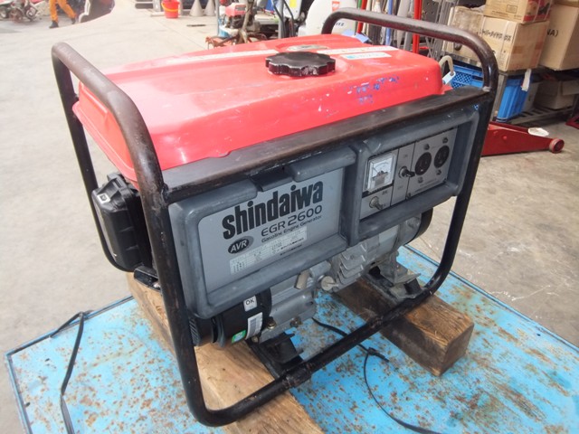 発電機 EGR2600-A 写真２