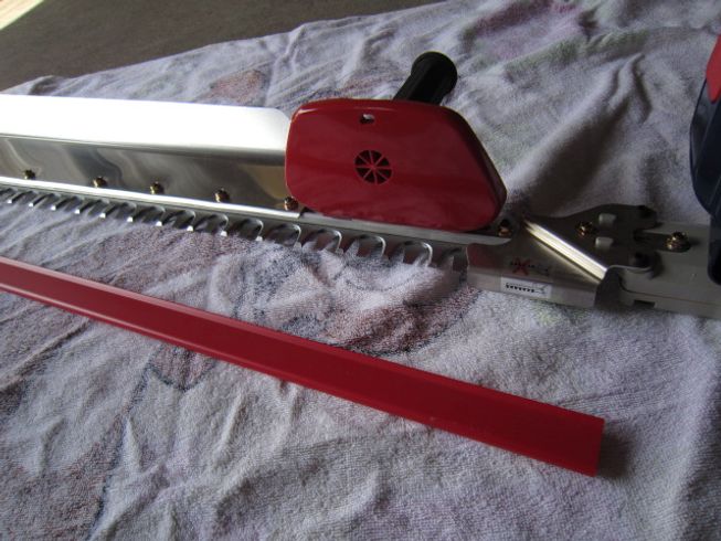 エンジンヘッジトリマー HT２５１０－１０００ 写真３