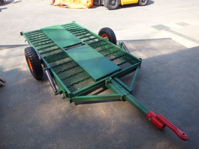 不明 トレーラー 写真