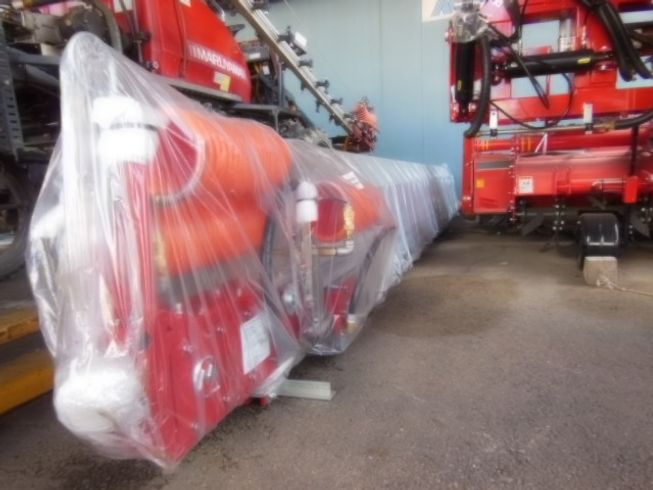 ブームスプレーヤー ＢＳＭ-1350ＳＬＴ-16ＬＡ3Ｕ 写真４