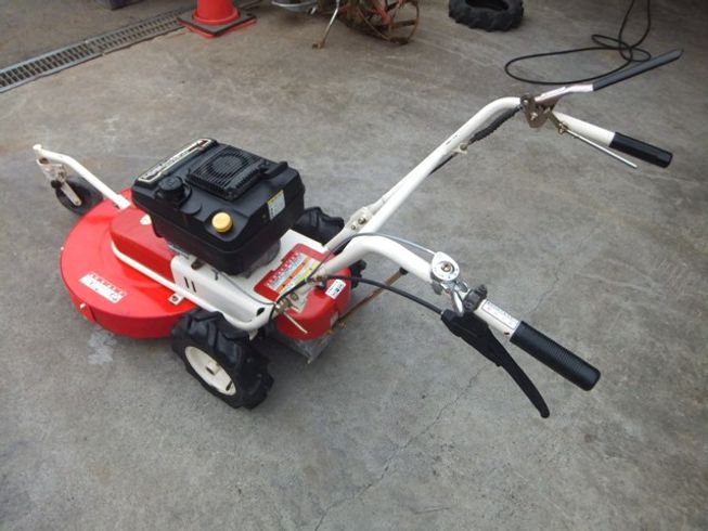 草刈機 SRV62 写真４