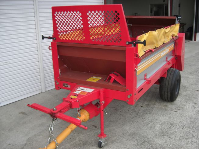 デリカ マニアスプレッダー 写真