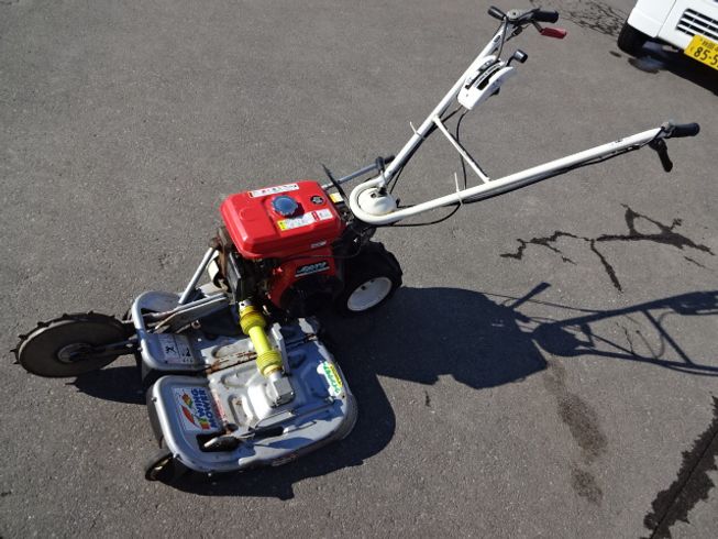 オーレック 畦草刈機 写真