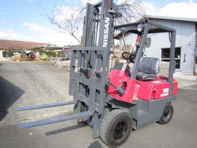 日産 フォークリフト 写真