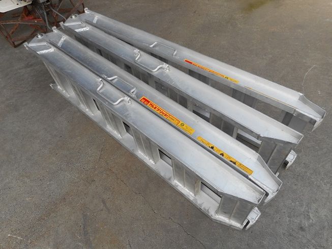 アルミブリッジ  NSBW300-30-1.5 写真３