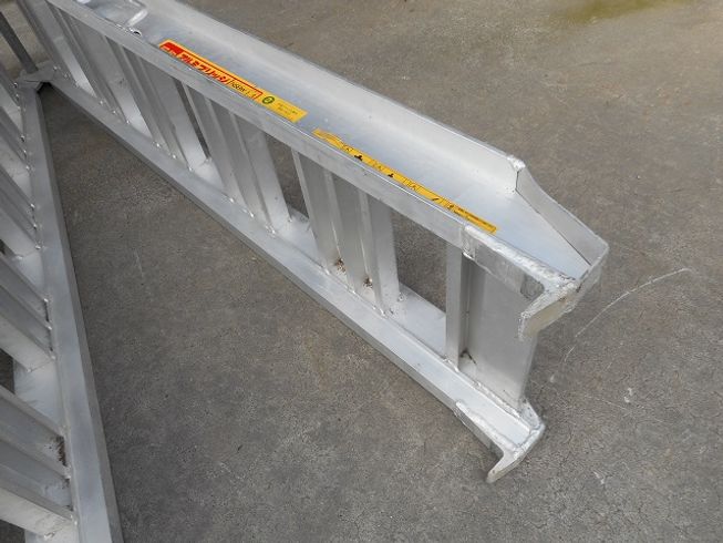 アルミブリッジ  NSBW300-30-1.5 写真４