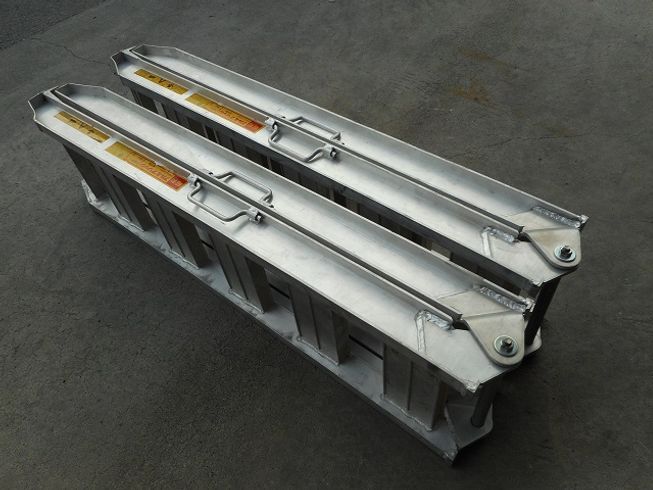 昭和 アルミブリッジ  写真