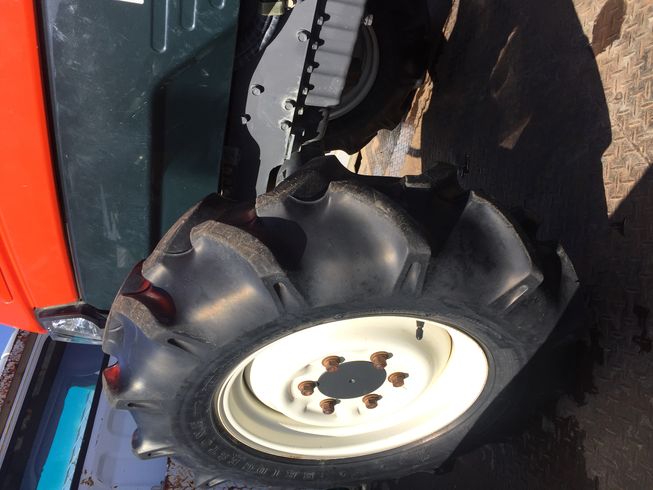 トラクター KL300 写真４