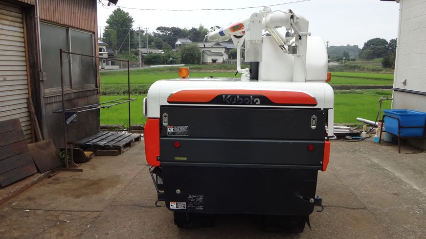 コンバイン ARN216 写真４