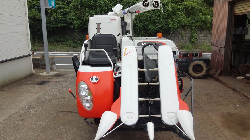 コンバイン ARN216 写真２