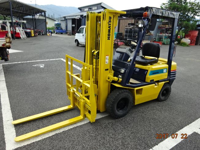 コマツ フォークリフト 写真
