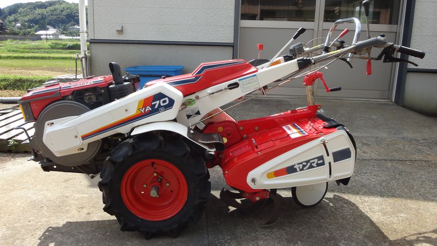 ヤンマー 耕運機 写真