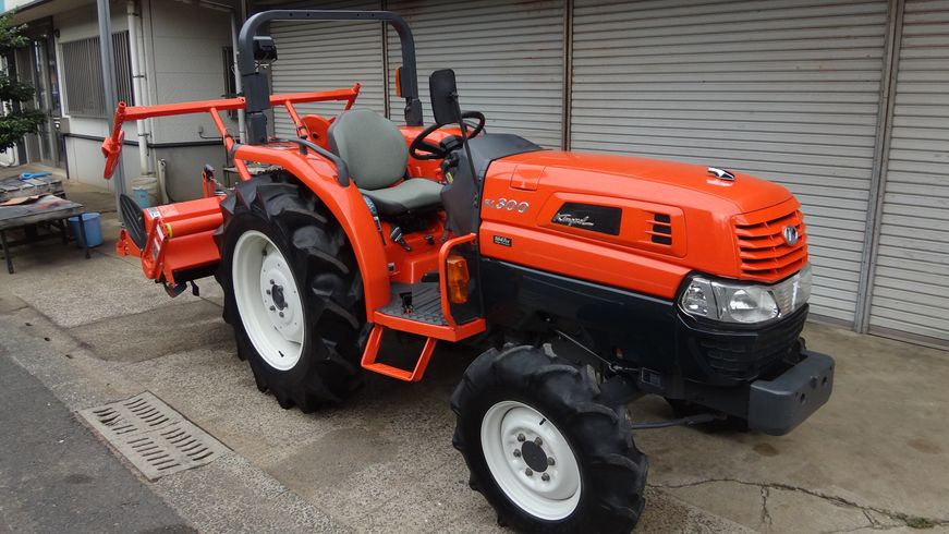 クボタ トラクター 写真