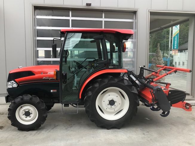 クボタ トラクター 写真