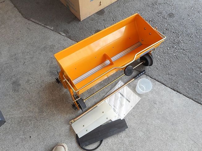 種蒔き機 K-60W 写真４