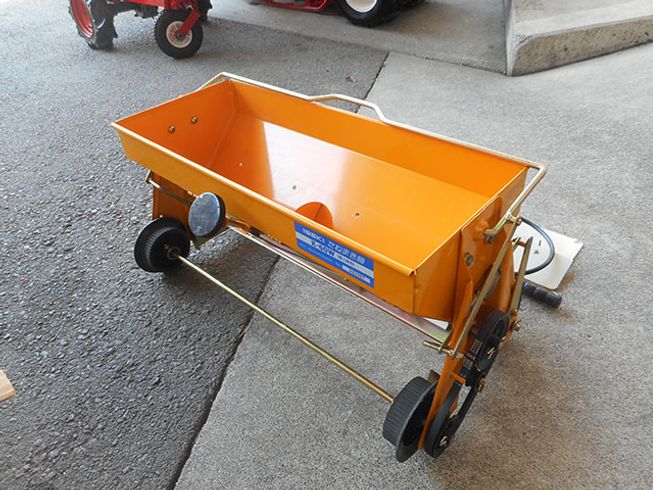 種蒔き機 K-60W 写真３