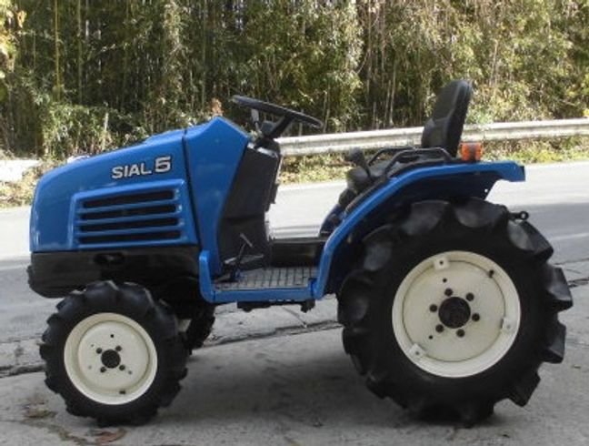 トラクター  SIAL5(TF5F)　新品ハンマーナイフモアMK125付  写真３
