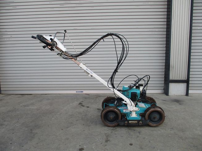 自走式草刈機 GC-K401EX 写真２