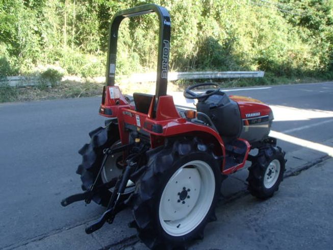 トラクター AF-18　新品ウッドチッパーMKW-100付   写真３