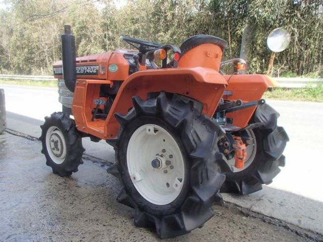 トラクター  ZB1402　新品ハンマーナイフモアMK125付   写真３