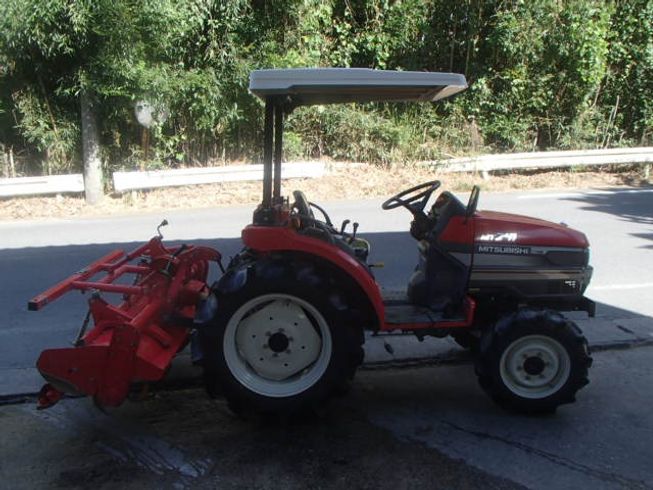 トラクター  MT241  写真３