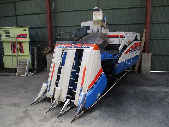 コンバイン HF322G-ZAWC 写真２