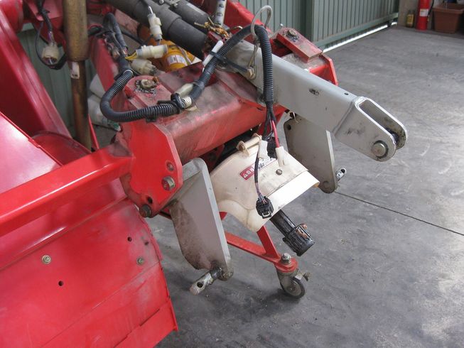 畦塗機 UZE350 写真７