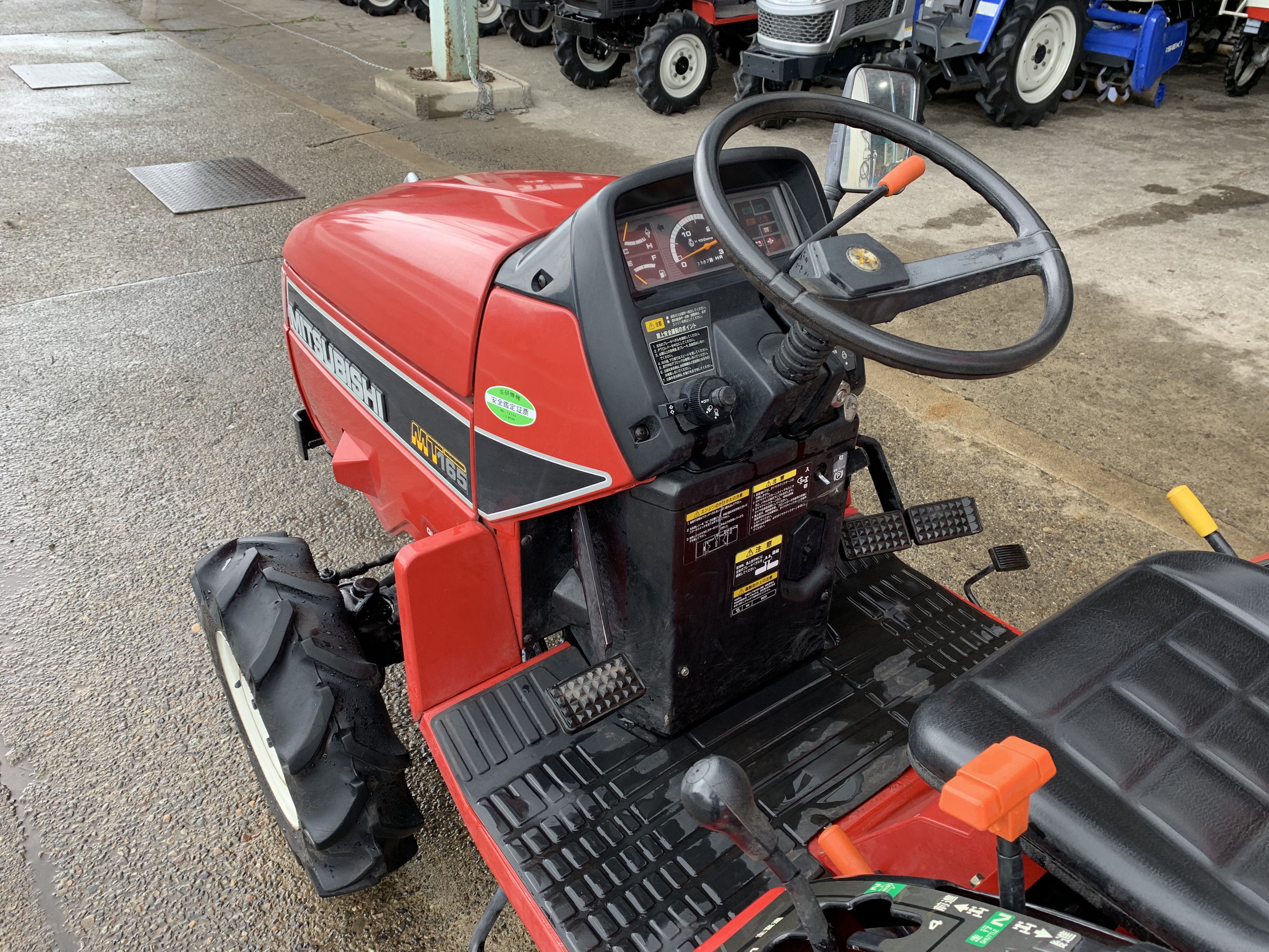 トラクター MT165 写真６