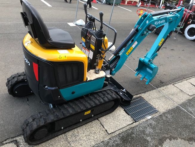 バックホー U10-5 写真３