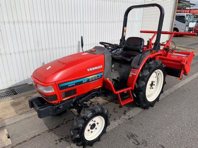 ヤンマー トラクター 写真