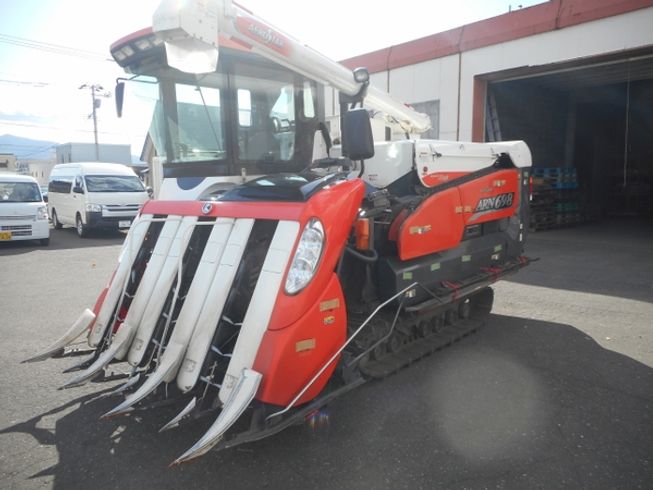 クボタ コンバイン 写真