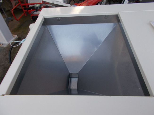 色彩選別機 KG-A071 写真６