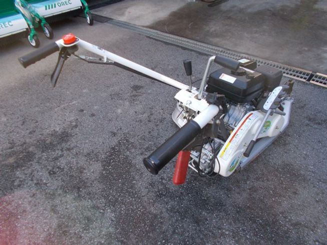 畦草刈機 WM736A 写真４