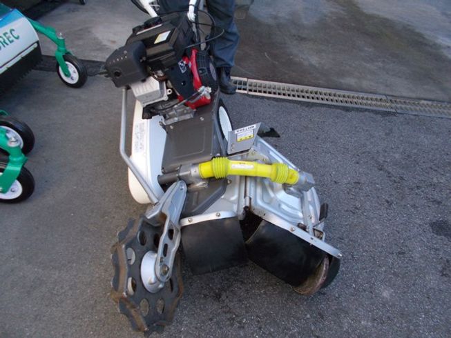 畦草刈機 WM736A 写真８