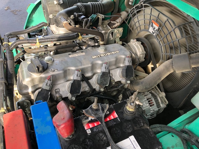 フォークリフト FGE-15T 写真７