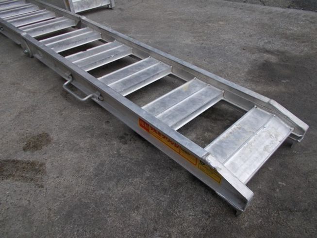 アルミブリッジ NSBW240-30-0.8 写真７