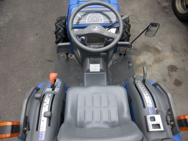 トラクター TM170－KXZA3V 写真３