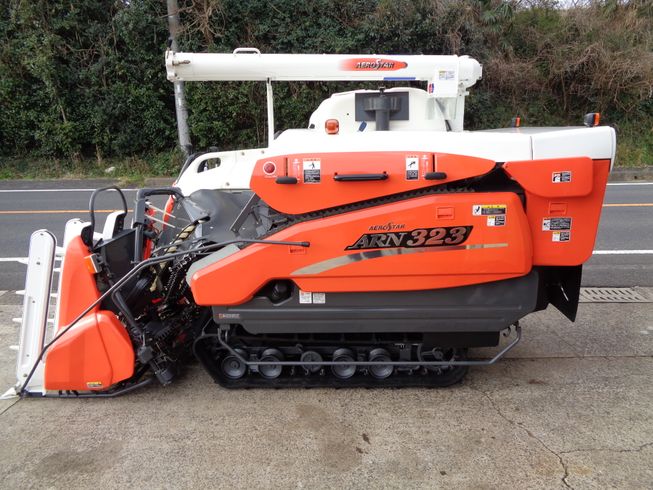 コンバイン ARN323GDXW 写真３