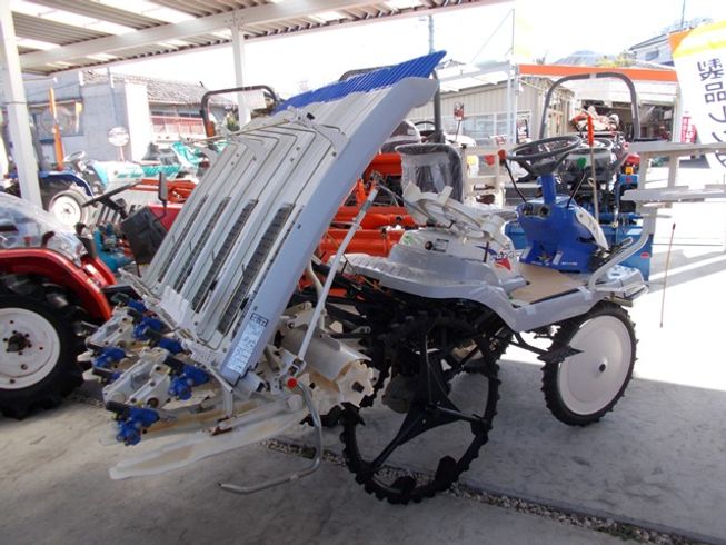 田植機 PQZ4-DUL 写真４