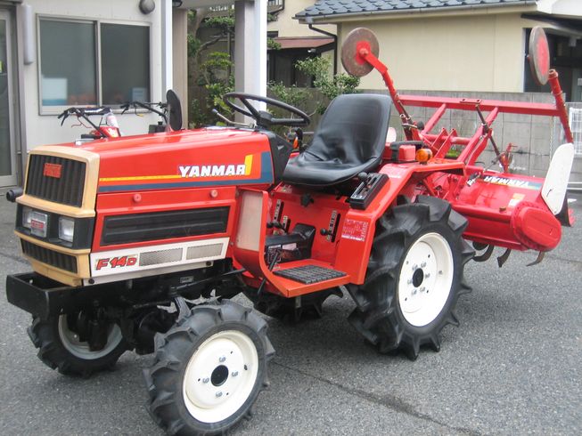 トラクター F14 DUS 写真２