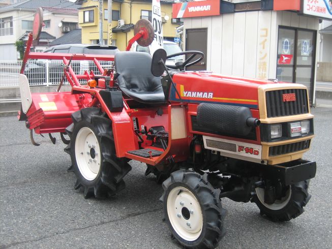 トラクター F14 DUS 写真３