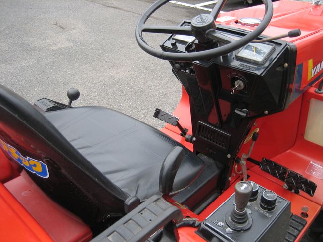 トラクター F14 DUS 写真８