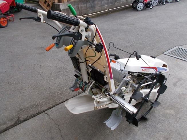 田植機 MP28DB 写真３