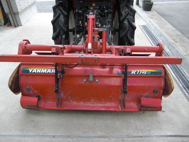 トラクター AF120VPUS4ME（20馬力） 写真８